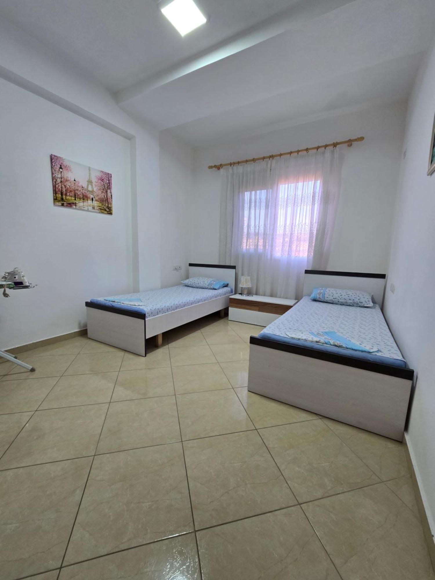 Modern , Quiet , Family Friendly & Fully Furnished Apartment Vlore Exterior photo