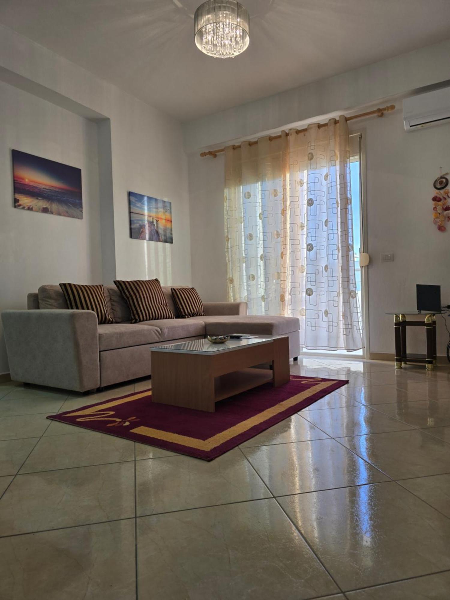 Modern , Quiet , Family Friendly & Fully Furnished Apartment Vlore Exterior photo
